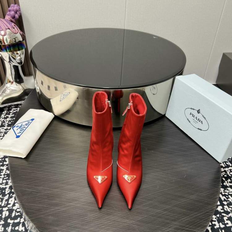 Picture of Prada Shoes _SKUPradasz35-40YM100318940